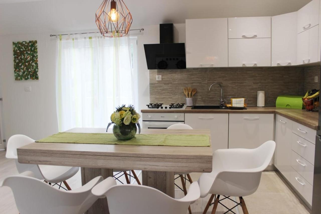 Holiday Home Ela Dračevica 外观 照片