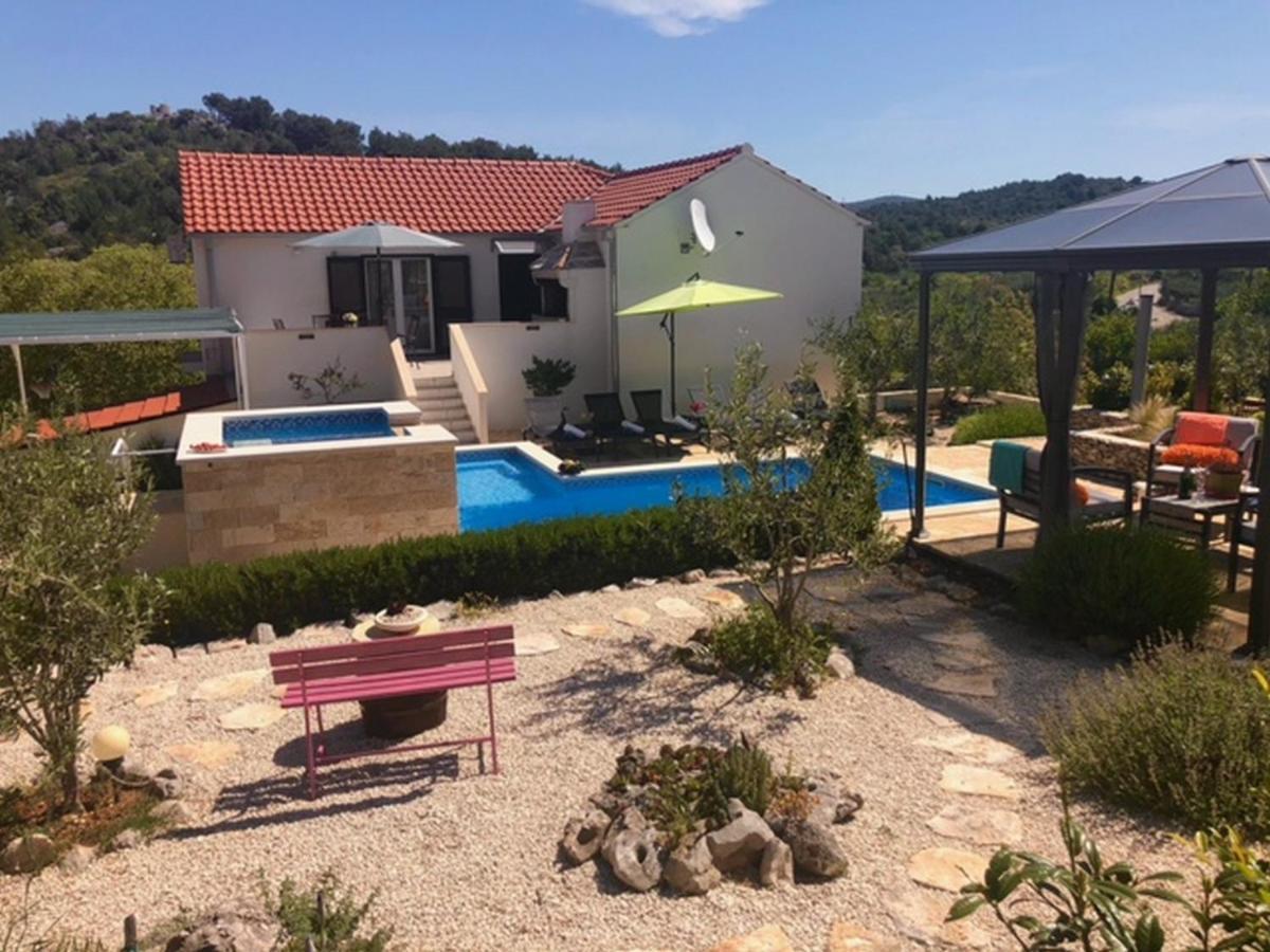Holiday Home Ela Dračevica 外观 照片