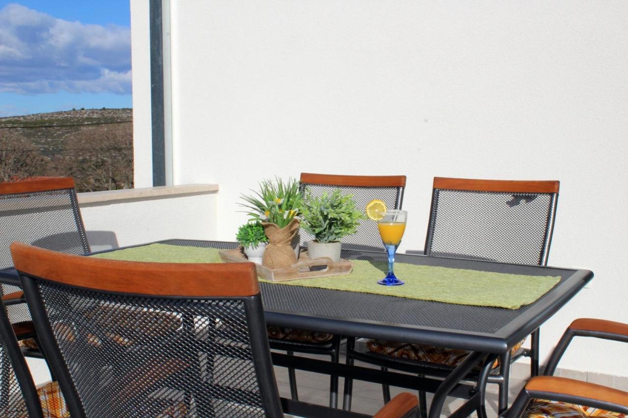 Holiday Home Ela Dračevica 外观 照片